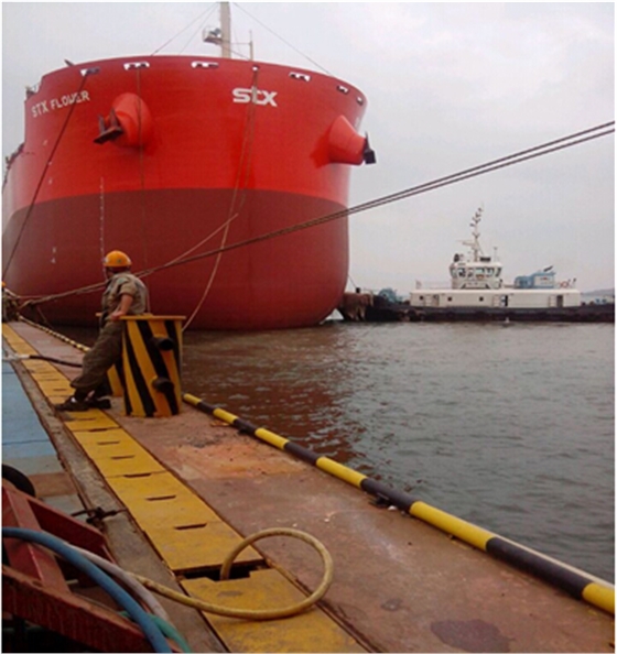 大連STX造船廠機艙主機滑油系統中性超分子膜化處理工程 大連STX造船廠機艙主機滑油系統中性超分子膜化處理工程