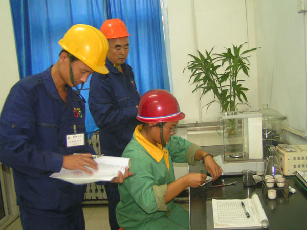 甲乙雙方稱量腐蝕監測試片